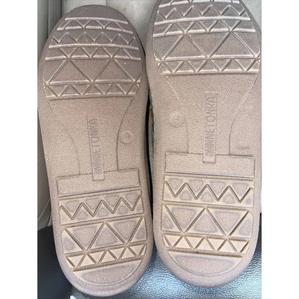 Minnetonka Camo Men's Slip On Boat Style Bow Accent Loafer Shoes 45026 9M